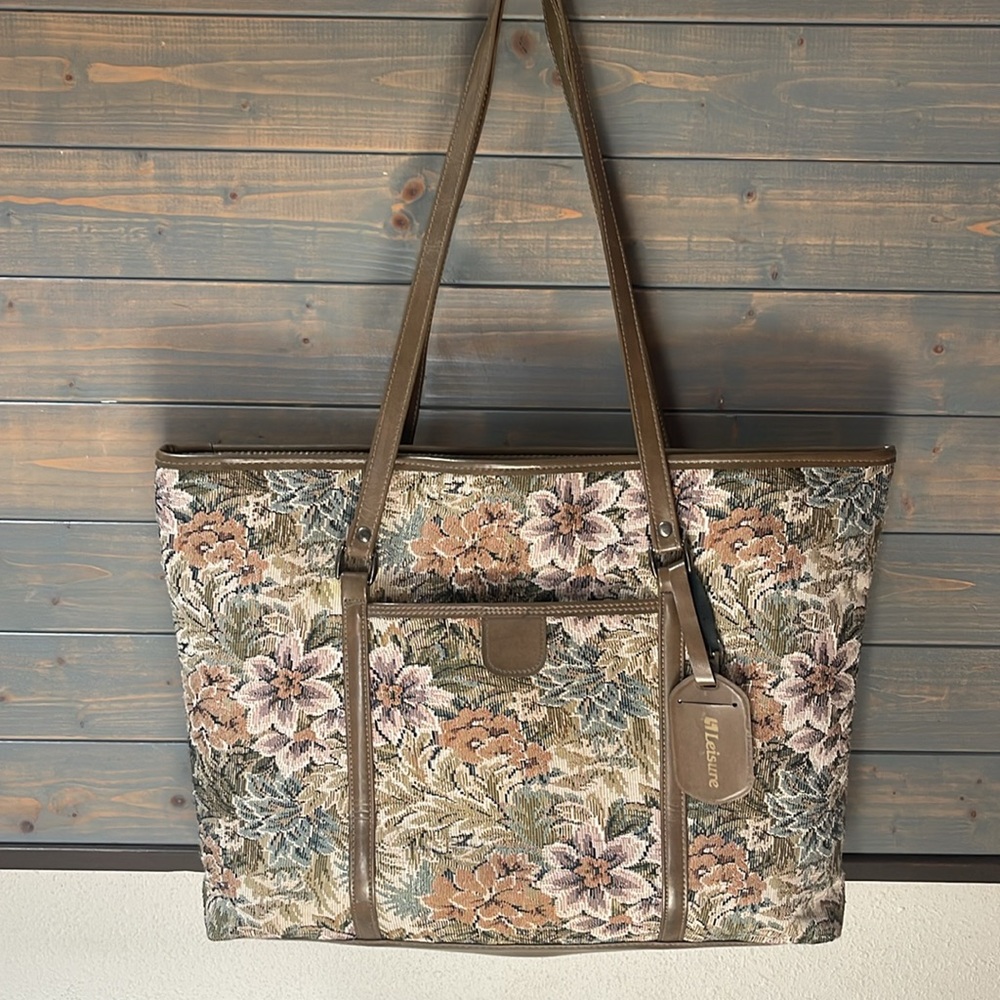 Leisure Vintage Tapestry Large Travel Zip Tote